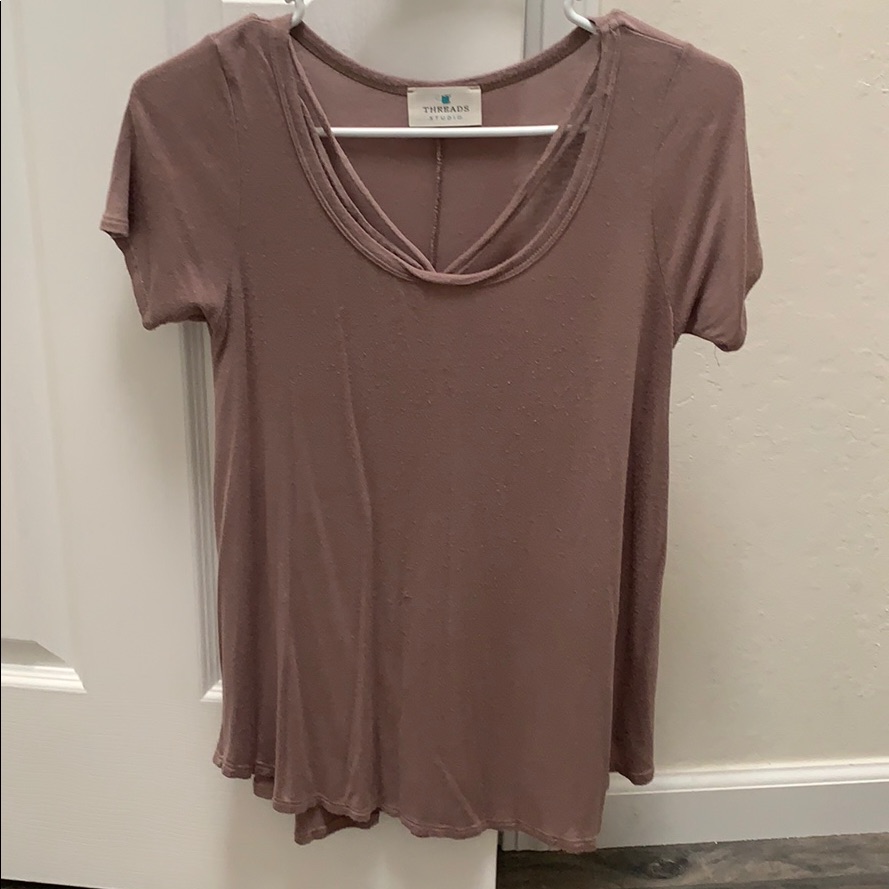 Threads Studio Tee